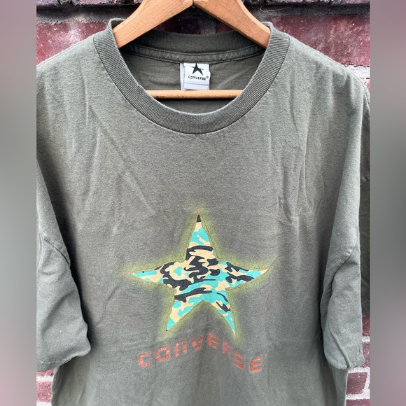Converse One Star Camo Shirt Size 2XL - Picture 2 of 4